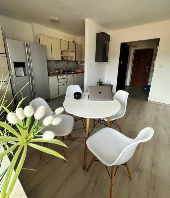 Sunny Apartment In Silesia Czeladz Bagian luar foto